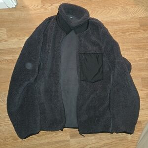 Uniqlo Men's Black Fleece Jacket